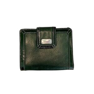 FOSSIL Green Pebbled Leather Passport Holder Travel Wallet